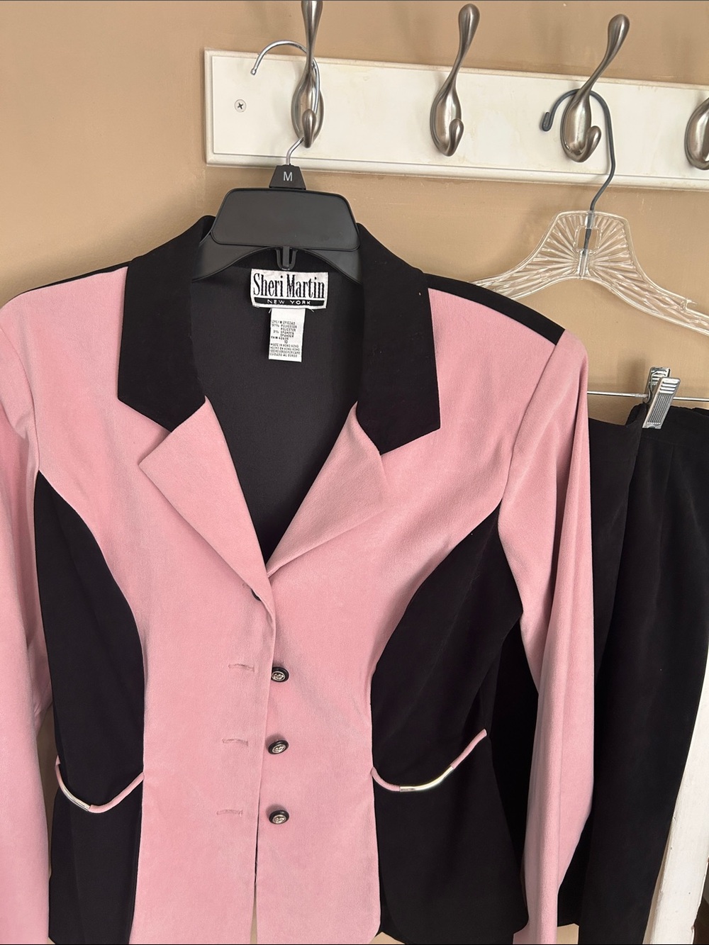 Sheri Martin Pink and Black Colorblock Tailored Blazer